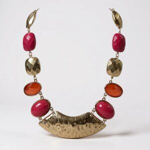 Gold Tone Hammered Pendant Fuchsia Lucite Bead Necklacepost Ball earring Set